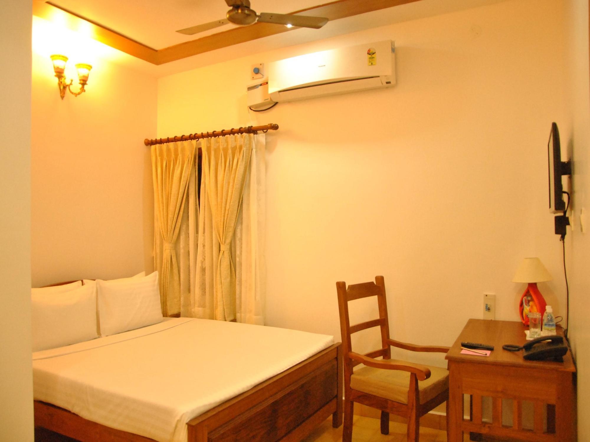 Hotel Cours CHABROL à Pondichéry Extérieur photo