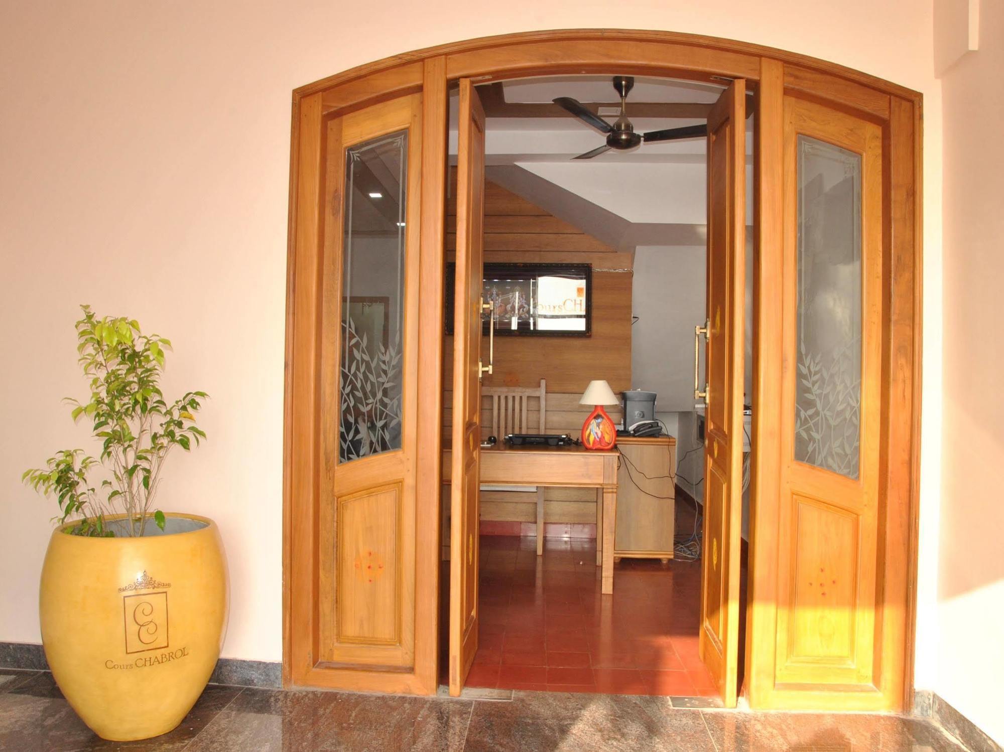 Hotel Cours CHABROL à Pondichéry Extérieur photo